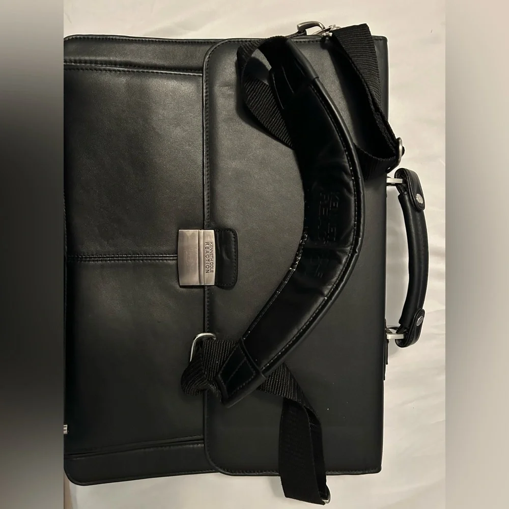 KENNETH COLE REACTION LEATHER BRIEFCASE